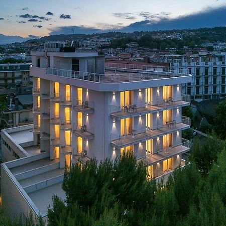 Hotel Velia 葛伦坦马勒 外观 照片