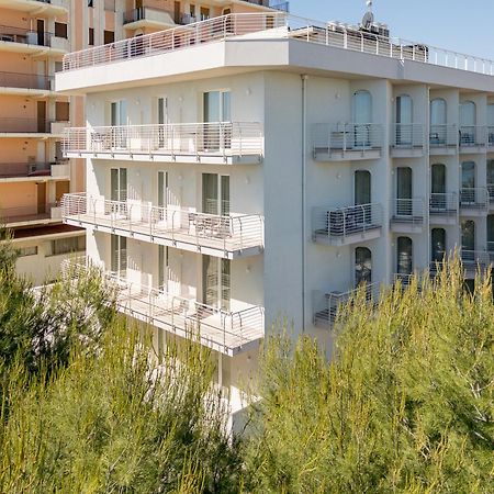 Hotel Velia 葛伦坦马勒 外观 照片