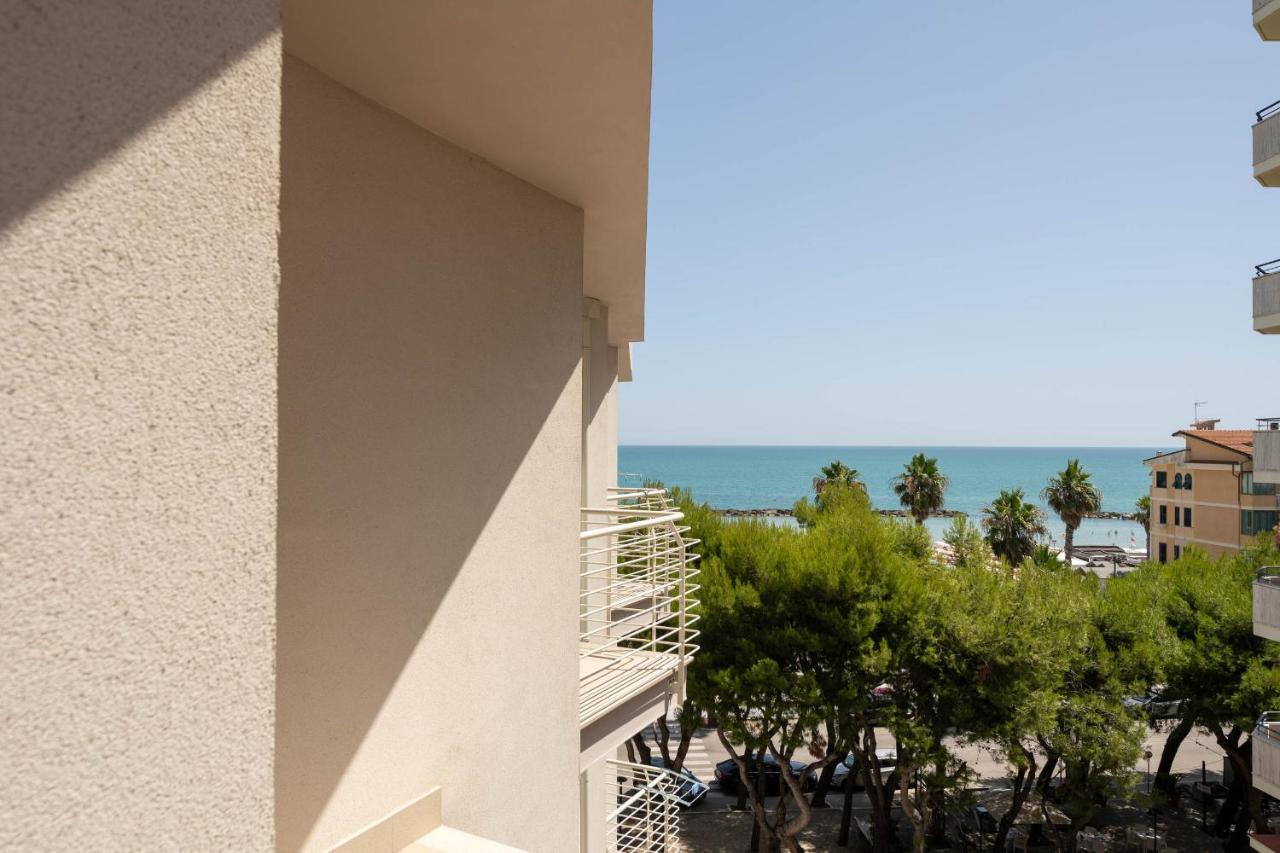 Hotel Velia 葛伦坦马勒 外观 照片