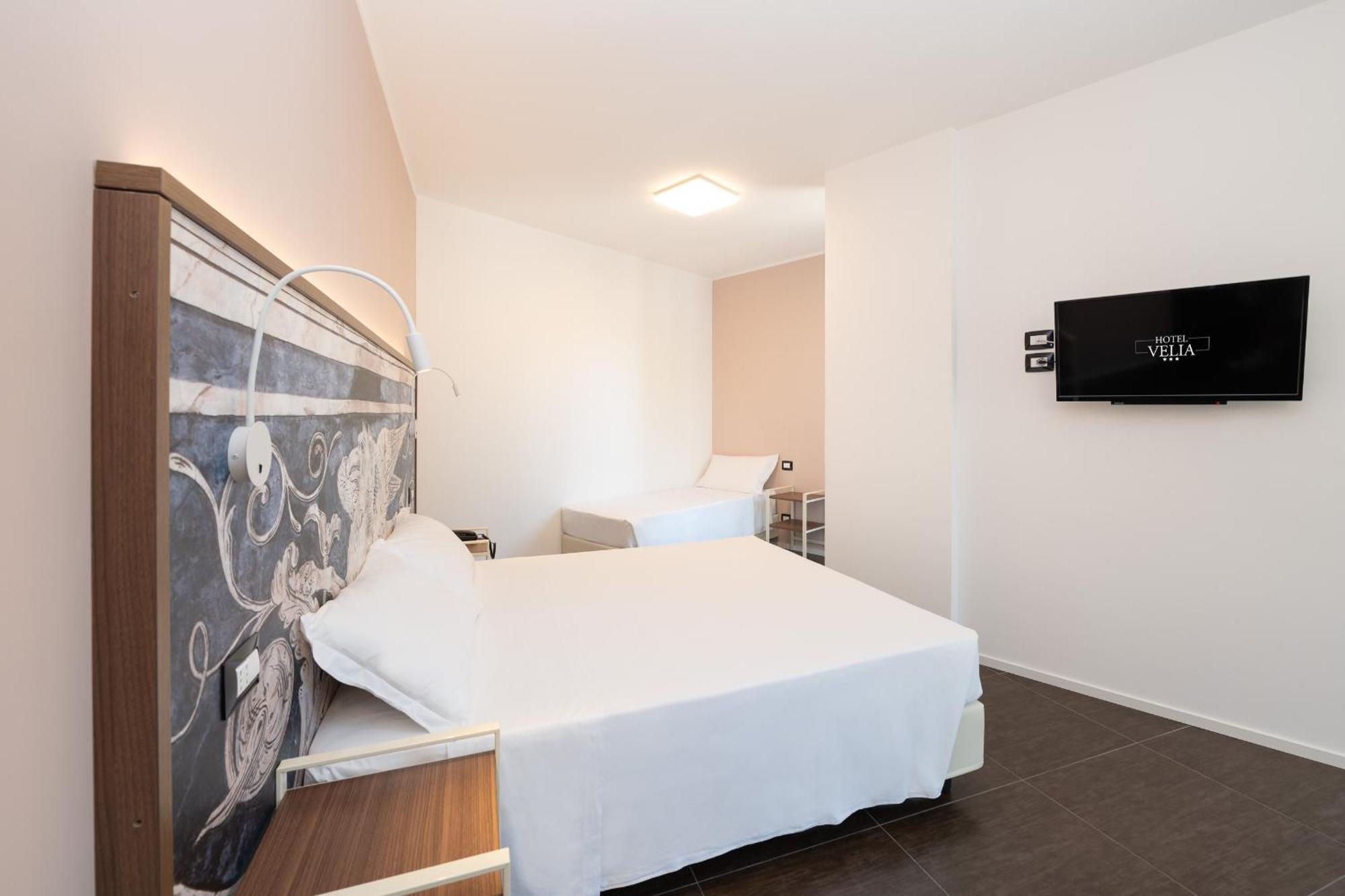 Hotel Velia 葛伦坦马勒 外观 照片