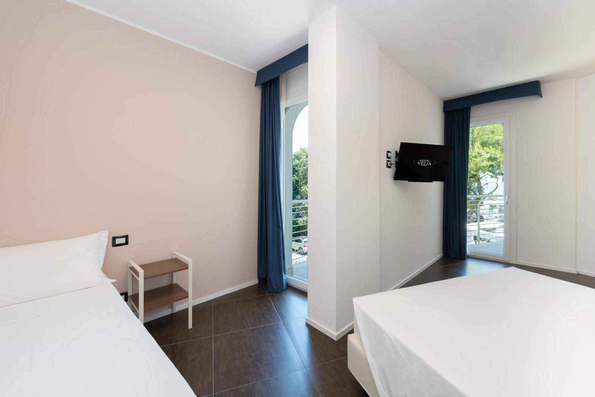 Hotel Velia 葛伦坦马勒 外观 照片