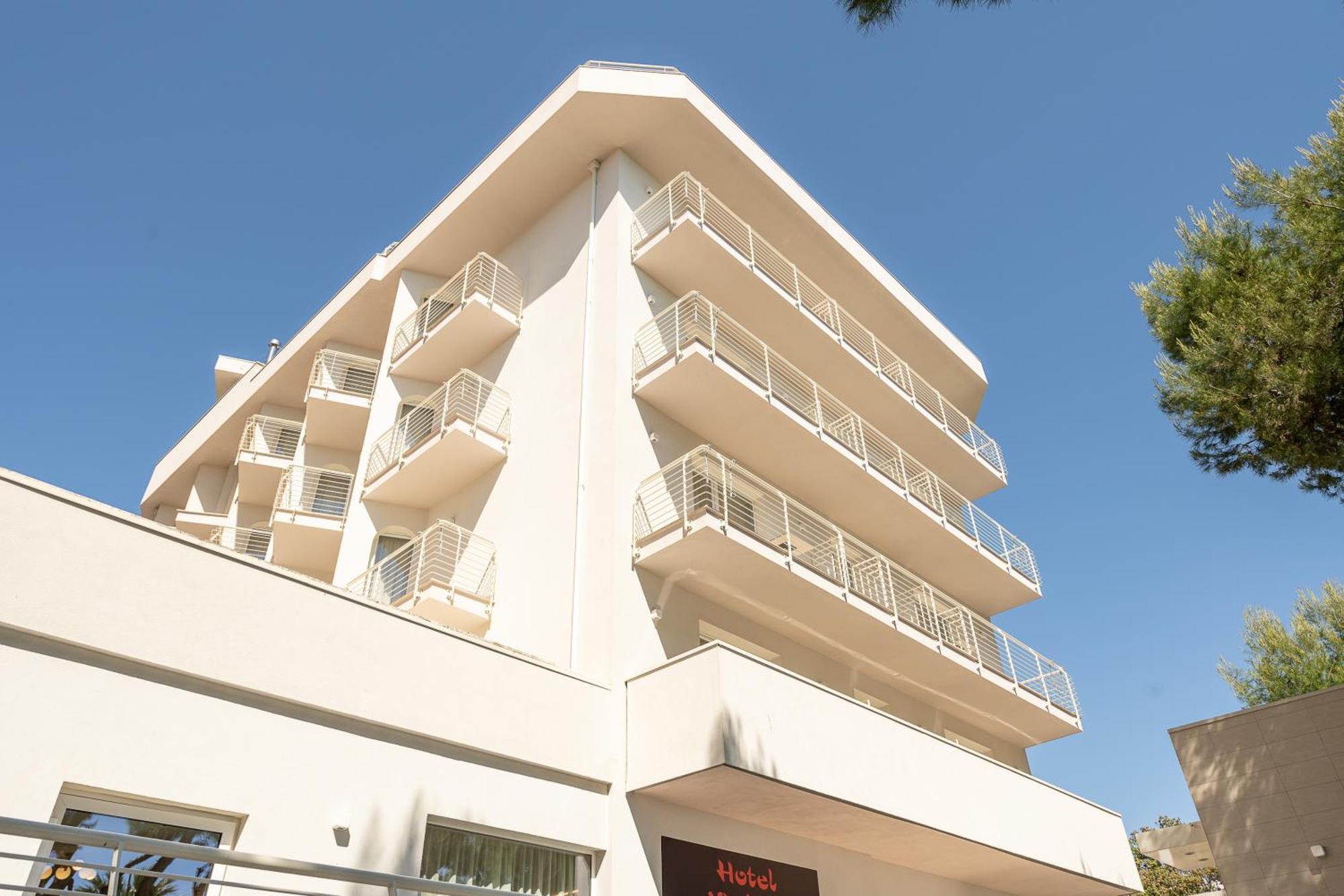 Hotel Velia 葛伦坦马勒 外观 照片